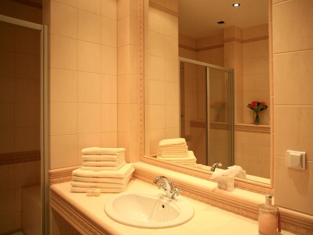 Slunecni Lazne Apartments カルロヴィ・ヴァリ 部屋 写真