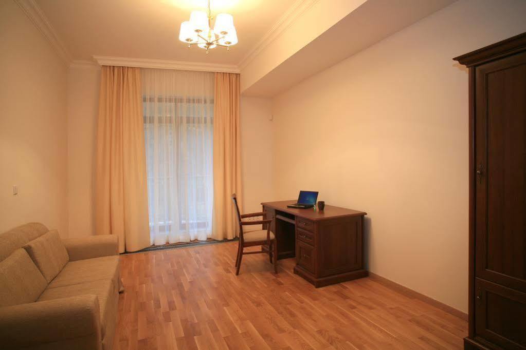 Slunecni Lazne Apartments カルロヴィ・ヴァリ エクステリア 写真